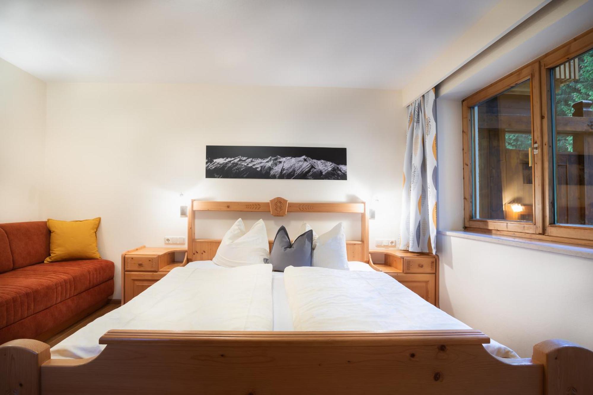 Appartements Hochlega Neukirchen am Großvenediger Szoba fotó